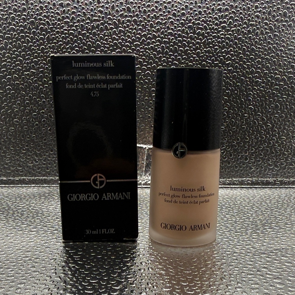 Giorgio Armani Luminous Silk Foundation - #4.75